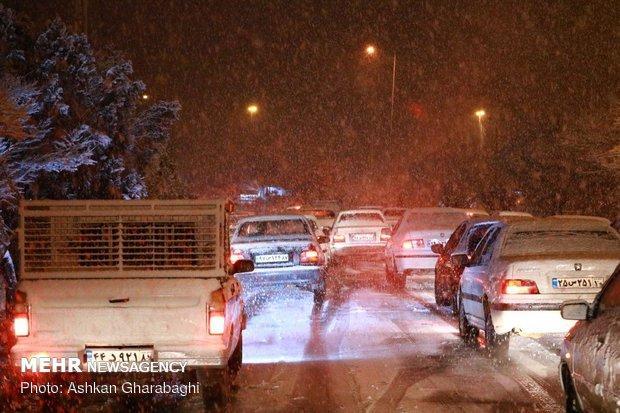 کرج - چالوس مسدود شد، آماده باش نیروهای راهداری کرج - چالوس مسدود شد، آماده باش نیروهای راهداری