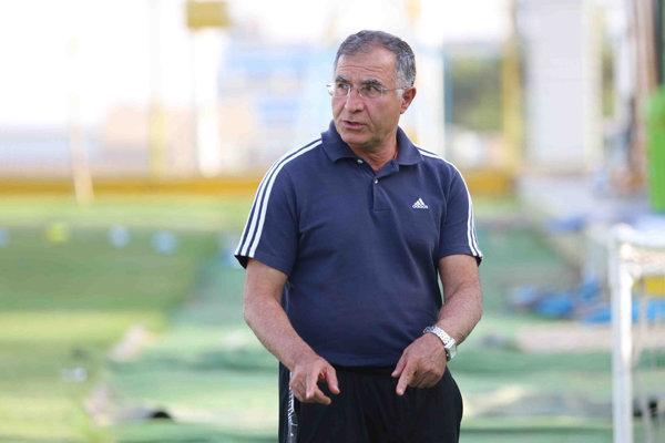 حفظ گل گهر در لیگ برتر به سود فوتبال است، نارضایتی از داوری حفظ گل گهر در لیگ برتر به سود فوتبال است، نارضایتی از داوری