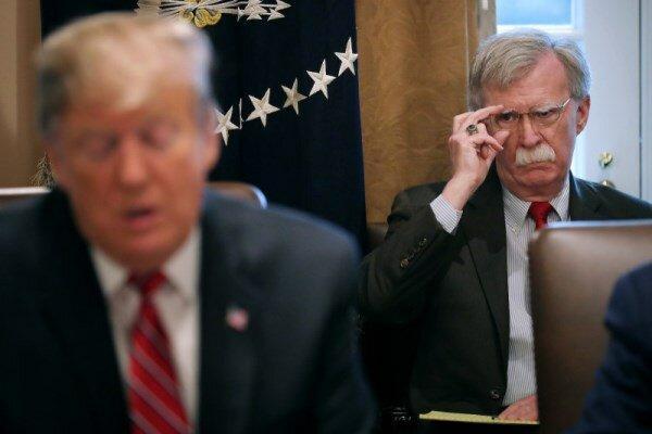 بولتون: راهبرد ترامپ علیه ایران رو به شکست است