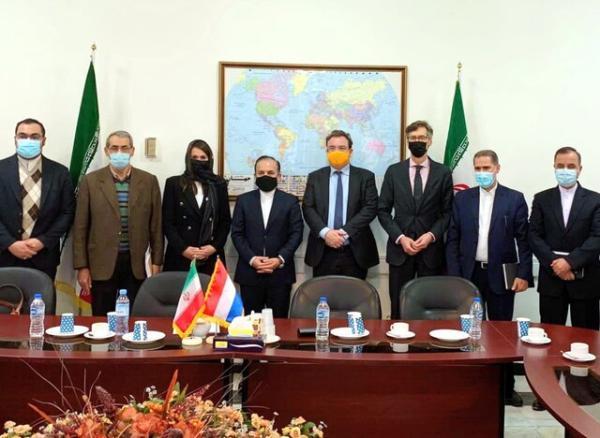 تور هلند: آنالیز مسائل اتباع ایران و هلند در نشست کنسولی دو کشور
