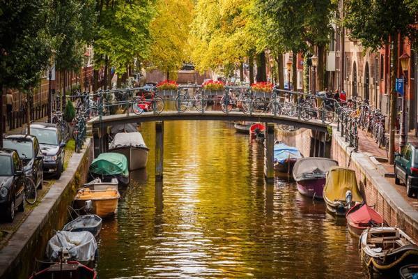 تور هلند: زندگی سطح بالا را در آمستردام تجربه کنید