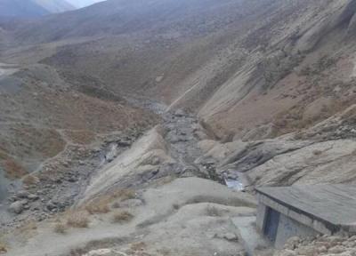 چشمه کوهرنگ که آب 5 شهر را تامین می نماید، خشک شد