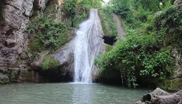 آبشار لوه گلستان، یک گشت وگذار خنک در راستا مشهد